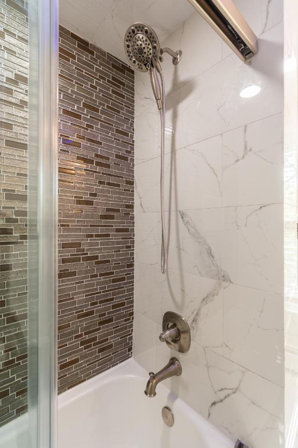 למברטוויל Luxurious Retreat, Parking, Restaurants, Near New Hope, 1Mile Delaware River מראה חיצוני תמונה