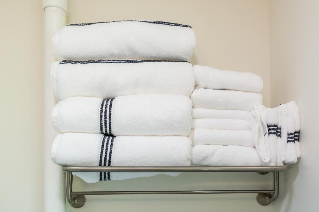 למברטוויל Luxurious Retreat, Parking, Restaurants, Near New Hope, 1Mile Delaware River מראה חיצוני תמונה