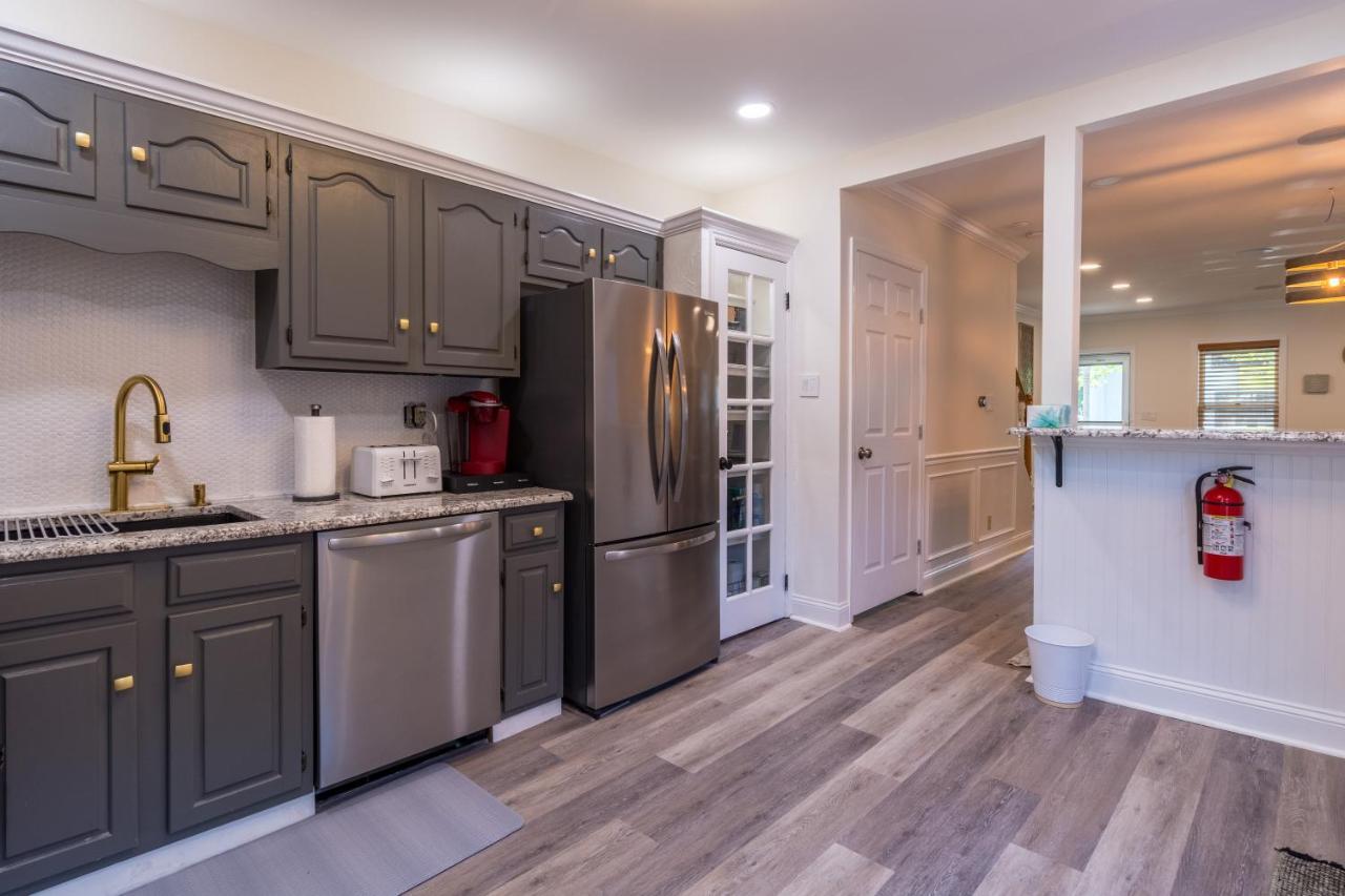 למברטוויל Luxurious Retreat, Parking, Restaurants, Near New Hope, 1Mile Delaware River מראה חיצוני תמונה