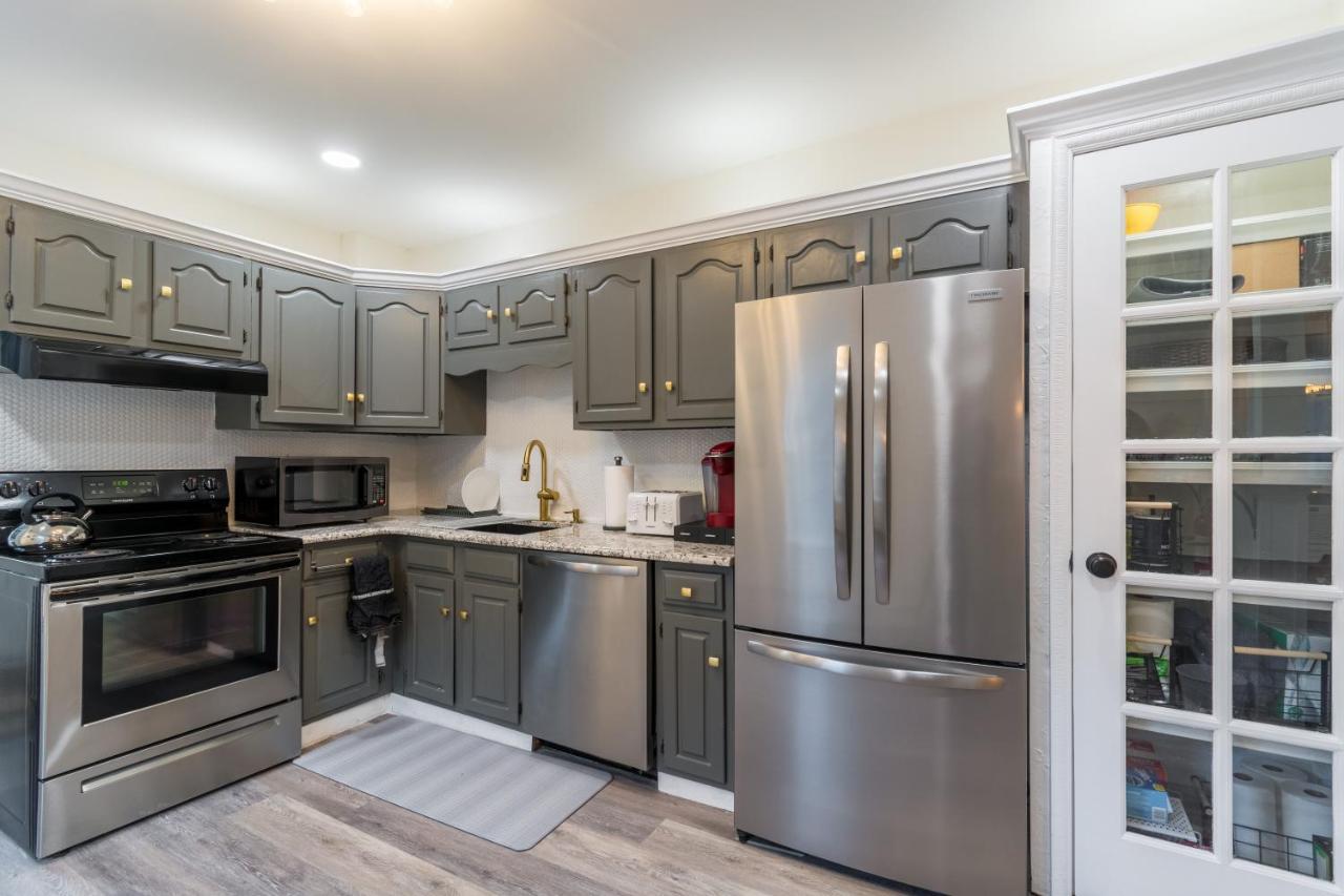 למברטוויל Luxurious Retreat, Parking, Restaurants, Near New Hope, 1Mile Delaware River מראה חיצוני תמונה